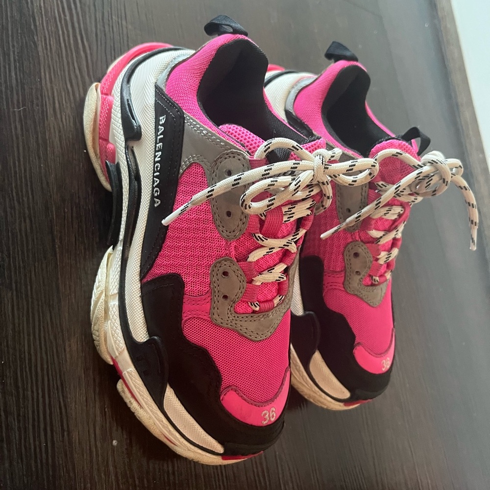 Balenciaga Triple S Pink